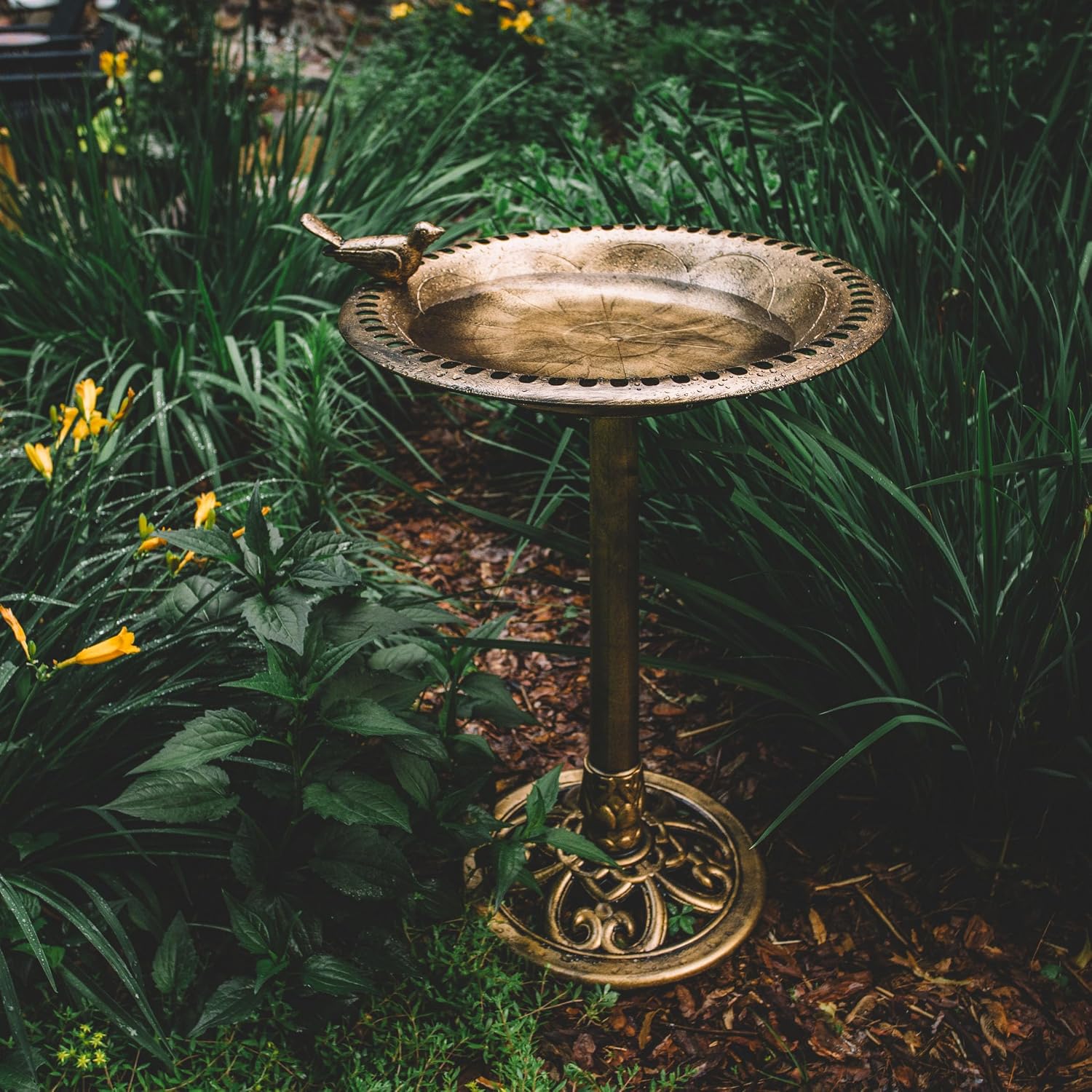 30 Inch Bronze Polyresin Outdoor Bird Bath